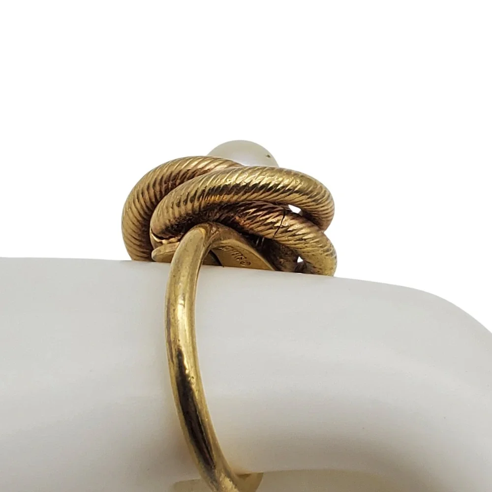 Sarah Coventry Ring Gold Tone Faux Pearl Rope Lovers Knot Cocktail Twist Size 6